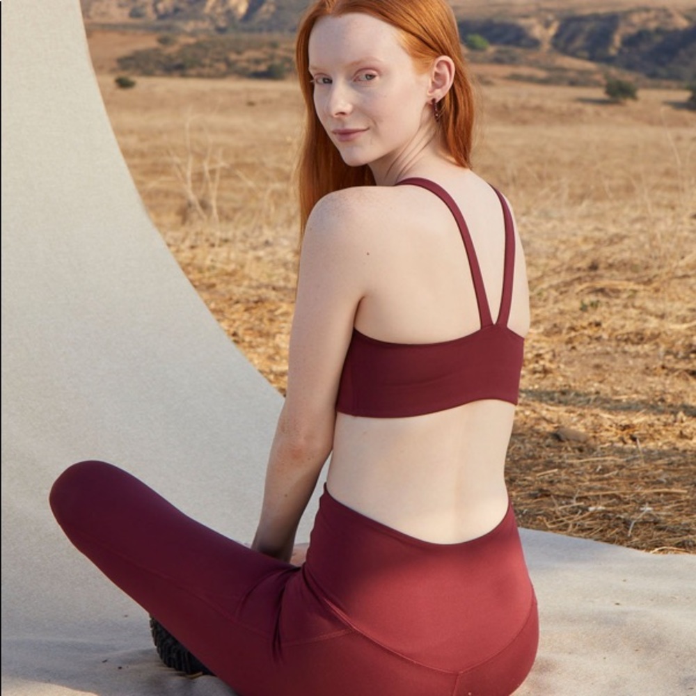Girlfriend Collective Lou Bra Mulberry (ltd)
